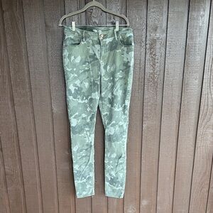 Camouflage Skinny Jeans -TALL